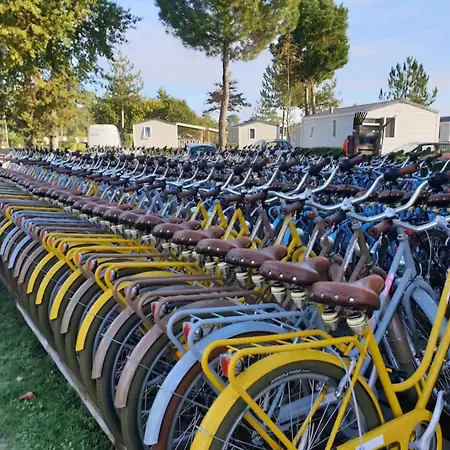 4 Etoiles Les Viviers Cap Ferret Parque de Campismo 4*